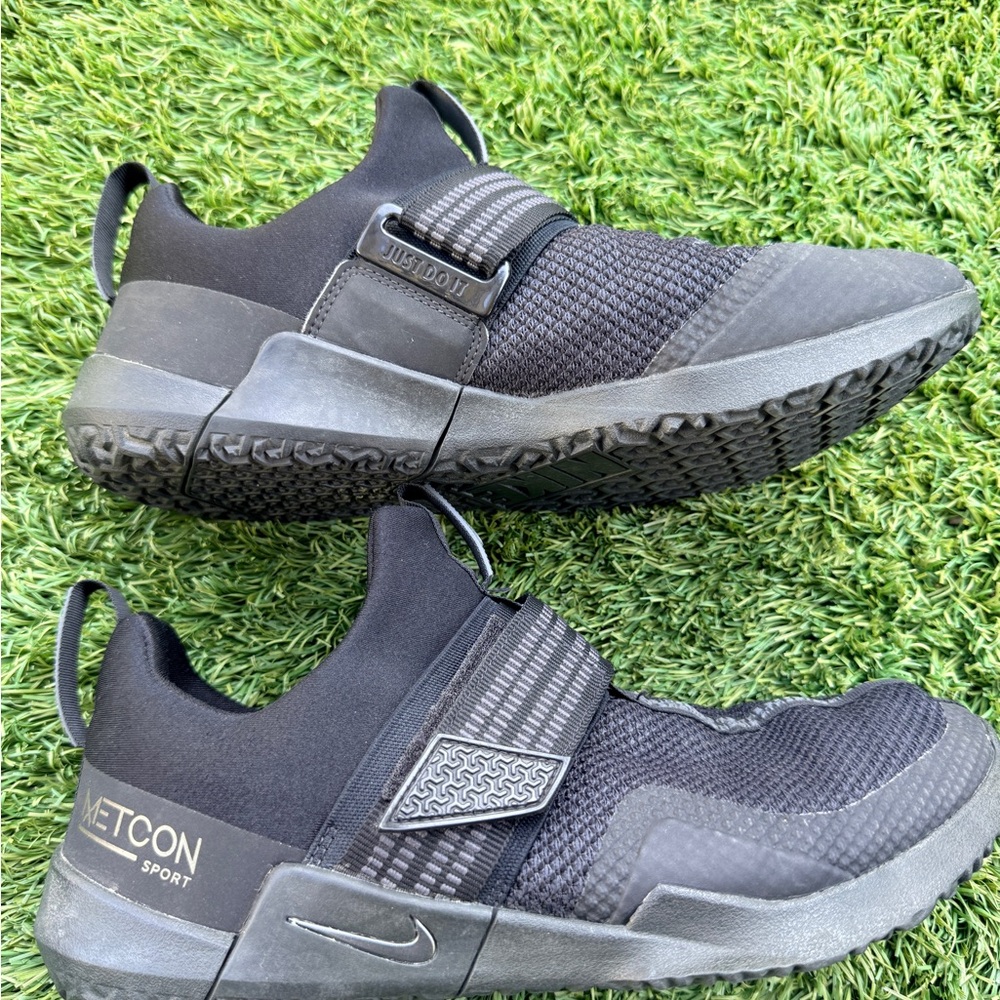 Nike Metcon Charcoal and Black shoes